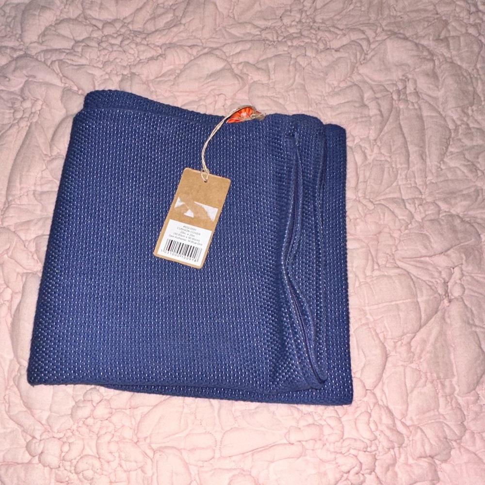 NWT Pillow Cover Studio Me Monkey
Single Cover